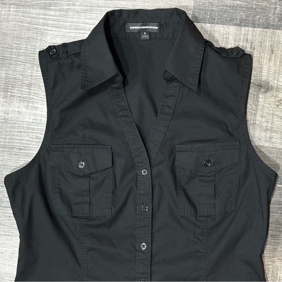 Express Design Studio-Collared Button Tank, EUC - Picture 10 of 12